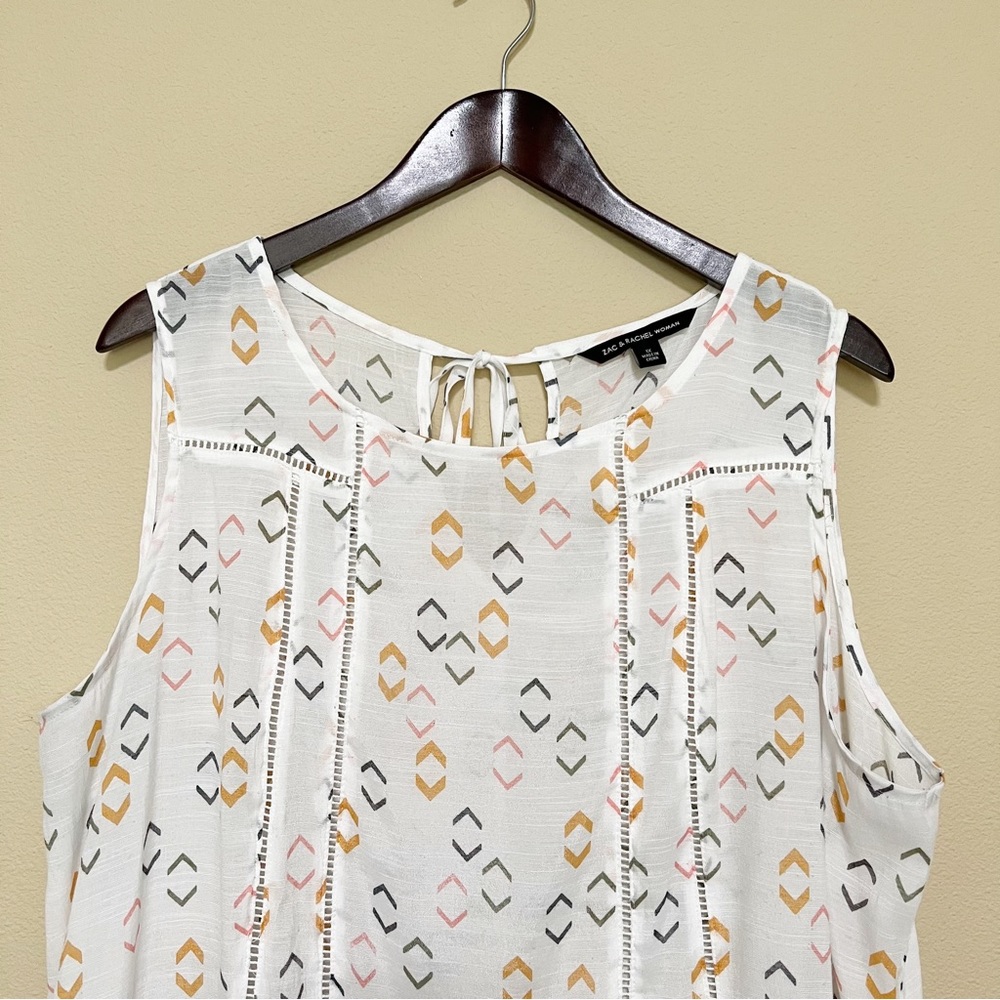 Zac & Rachel Ruffle Hem Tank - Picture 3 of 9